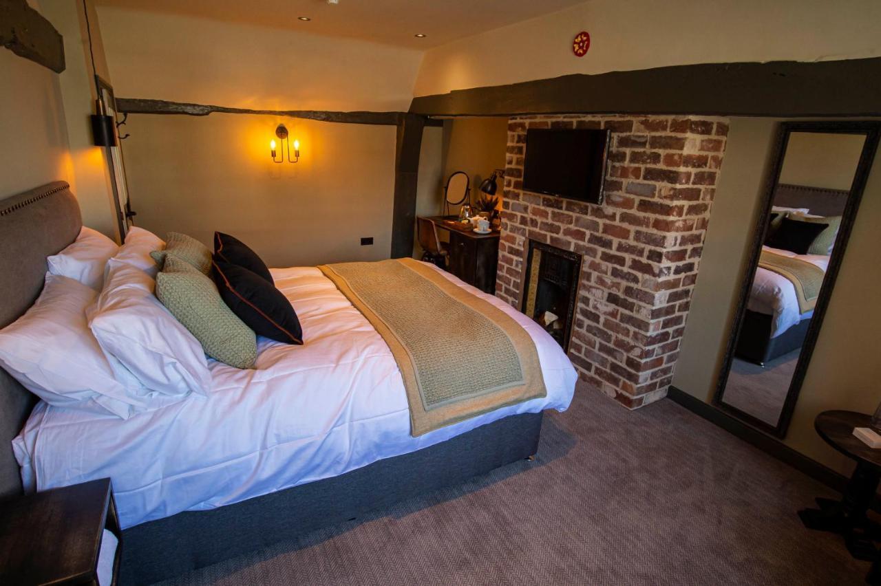 Kings Arms Hotel Stansted Mountfitchet Room photo